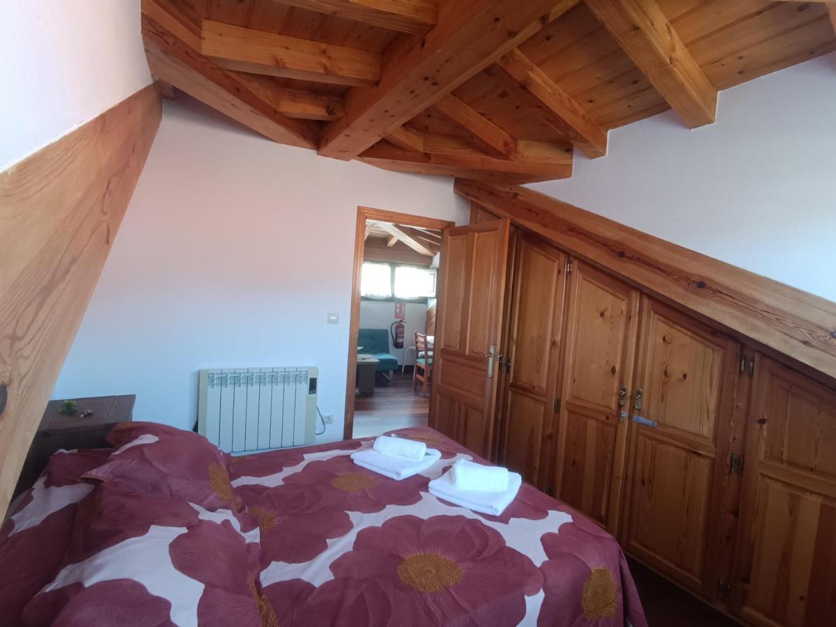 Romantico Acogedor Apartamento En リャネス エクステリア 写真
