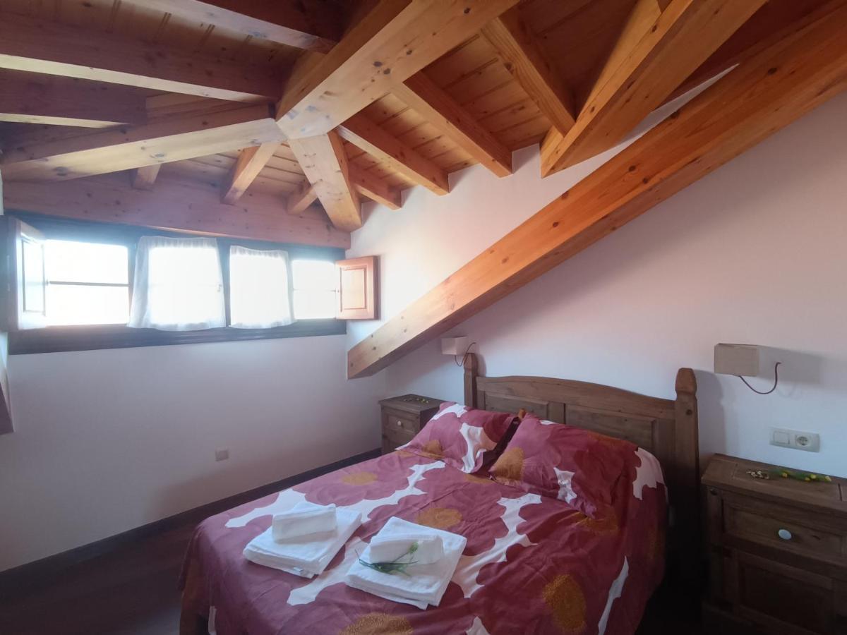 Romantico Acogedor Apartamento En リャネス エクステリア 写真